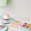 Boîte en plastique transparent à compartiments